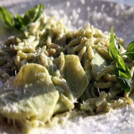 TRENETTE w/PESTO GENOVESE